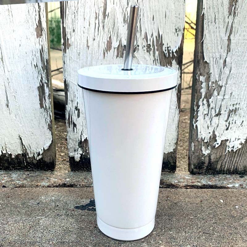 Wholesale Sublimation Coffee to Go Tumbler White with Screw Lid and Metal  Straw 17 OZ 24 Pack